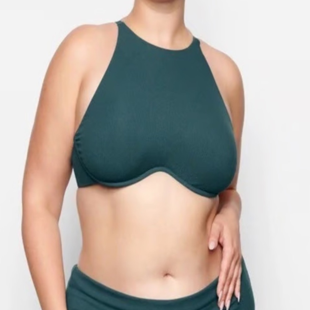 SKIMS Soft Lounge Underwire High Neck Bra